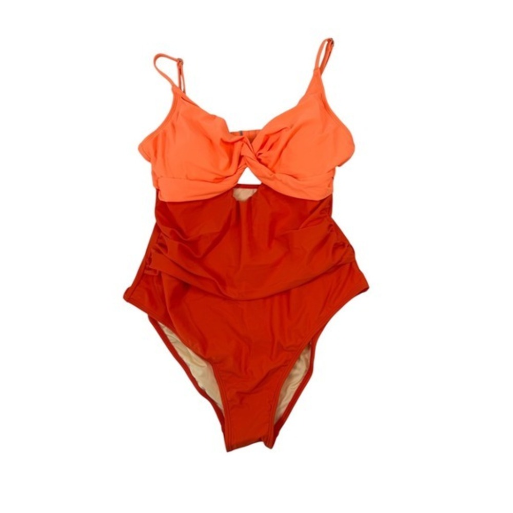 Cupshe NWT Two Tone Twist Front Keyhole One Piece Swimsuit Cutout Large